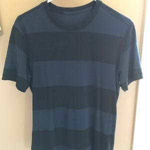 Lululemon basic tee